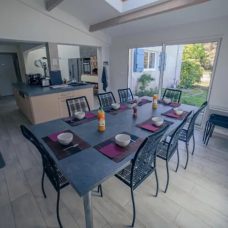 Piscine-spa-sauna, 25 Personnes, 5 Mn Océan *