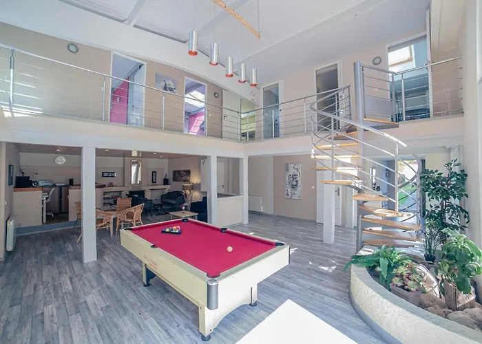 Piscine-spa-sauna, 25 Personnes, 5 Mn Ocean