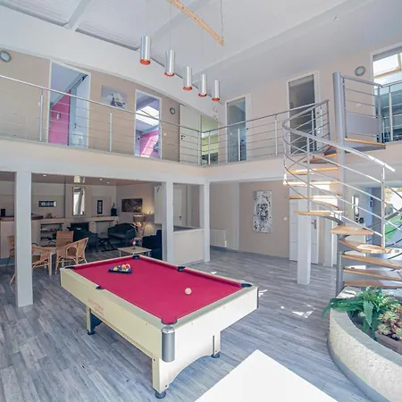 Piscine-spa-sauna, 25 Personnes, 5 Mn Ocean